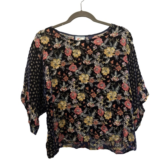 Johnny Was Silk Boxy Tee With Floral Velevt Burn Out Pattern - Picture 4 of 6